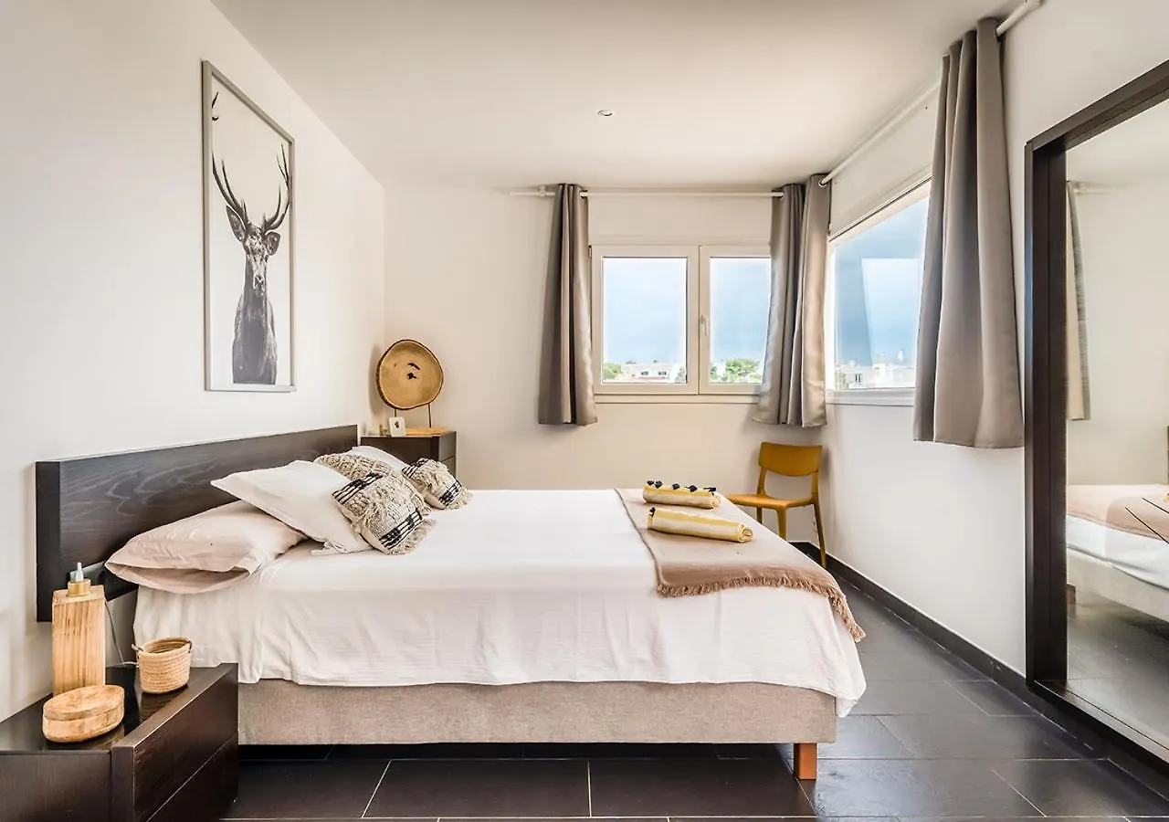 Elegant Villa In Cala Llonga With Harbour Views, Menorca  Cala Llonga (Menorca)
